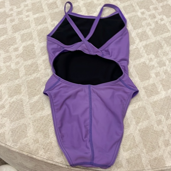 Sporti swimsuit - Picture 3 of 3